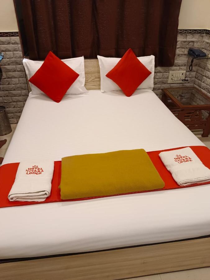 Hotel Nivara Navi Mumbai Exteriör bild